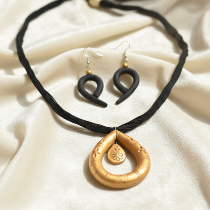 Elegant Terracotta Necklace Set – Handmade Clay Jewelry Set for Women (Traditional & Stylish)